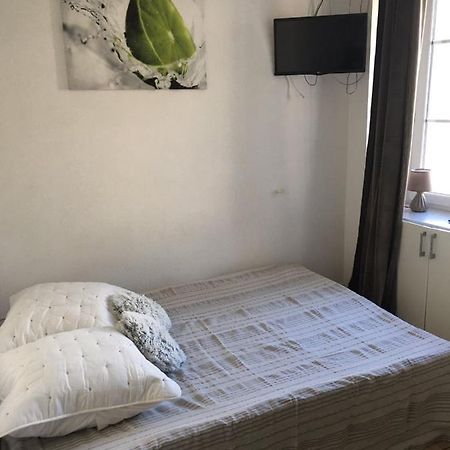 Studette Residence Du Louvre Мантон Екстер'єр фото